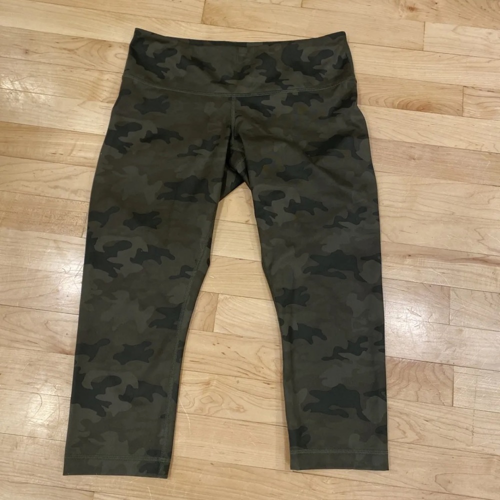 Lululemon cropped leggings